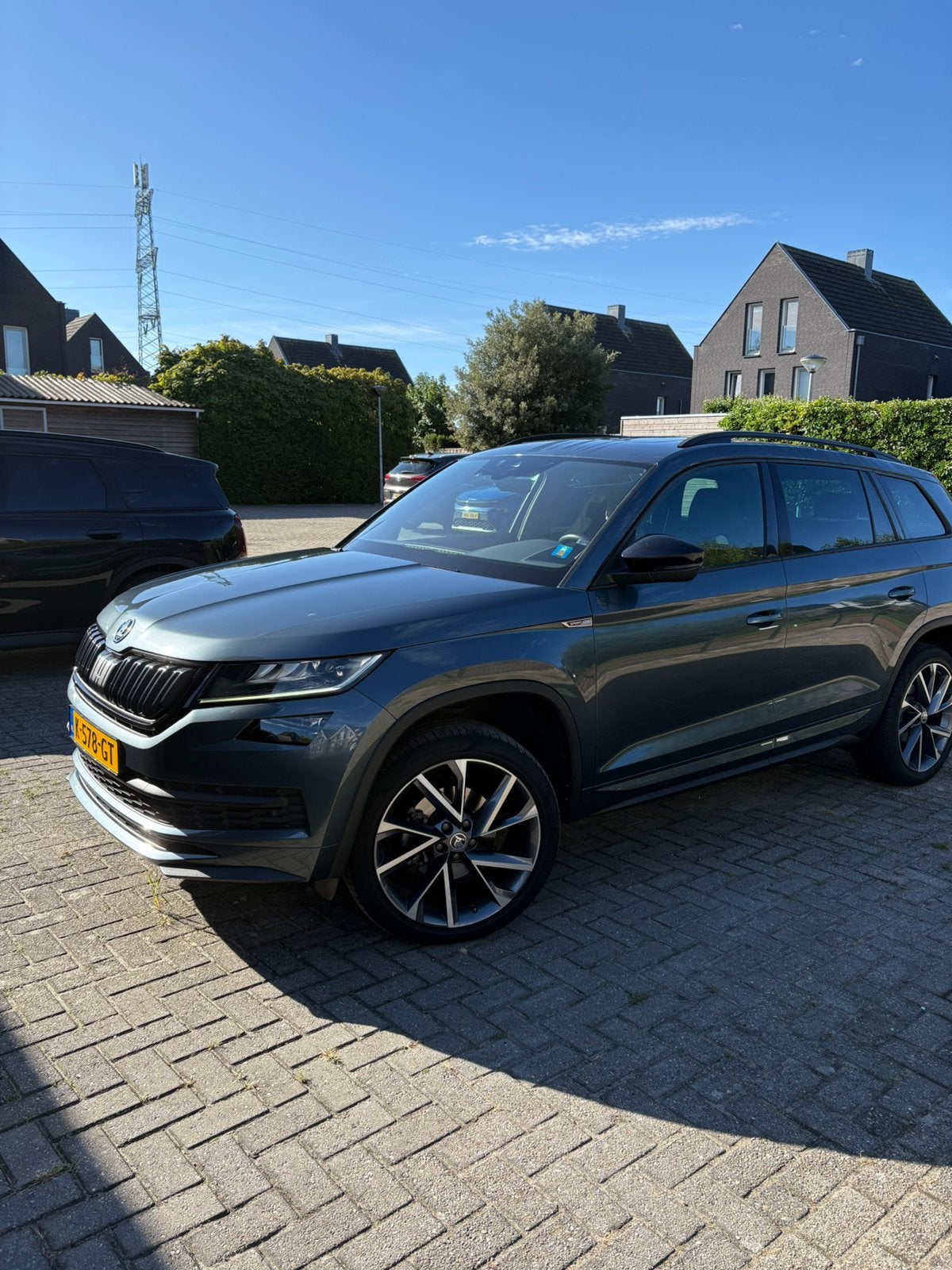 Skoda Kodiaq Sportline 2020 | Automaat | Panorama | Trekhaak, Auto's, Skoda, Zwart, 4 cilinders, Origineel Nederlands, Dealer onderhouden