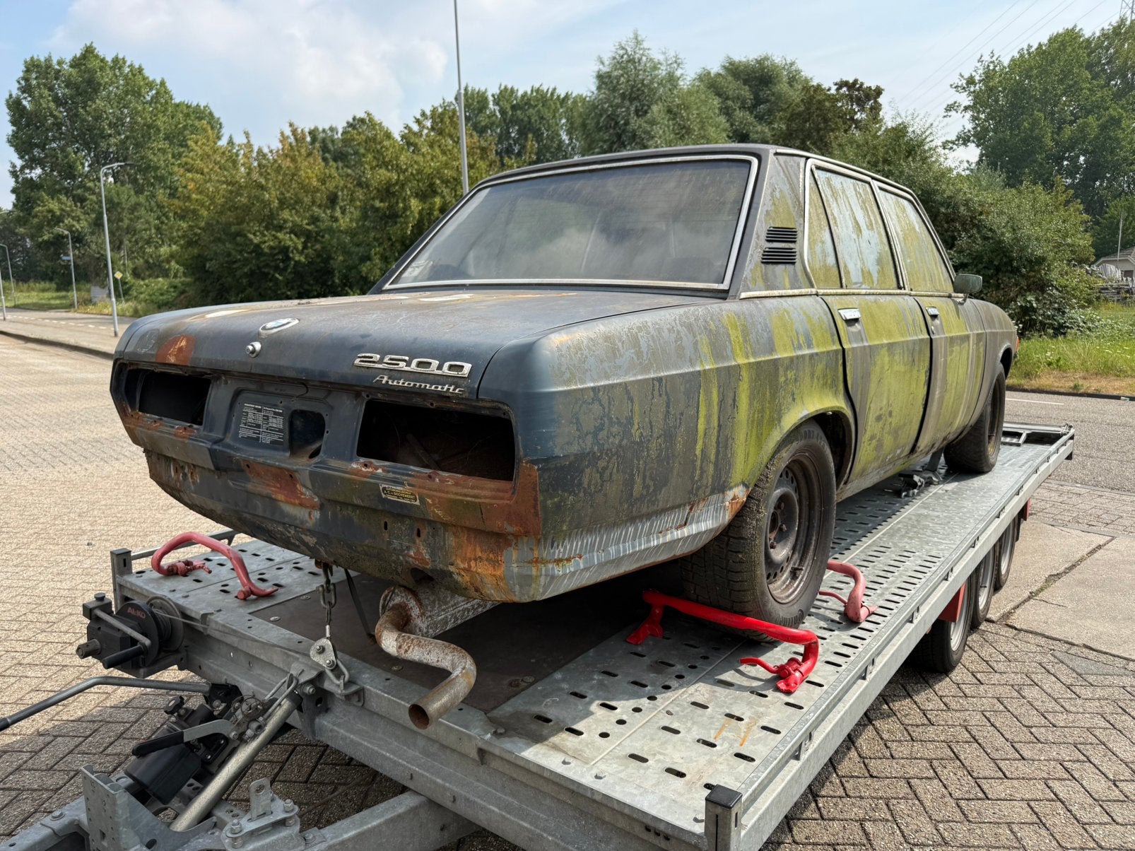 Bmw 2500 E3 begin jaren 70 voor onderdelen, foto 2
