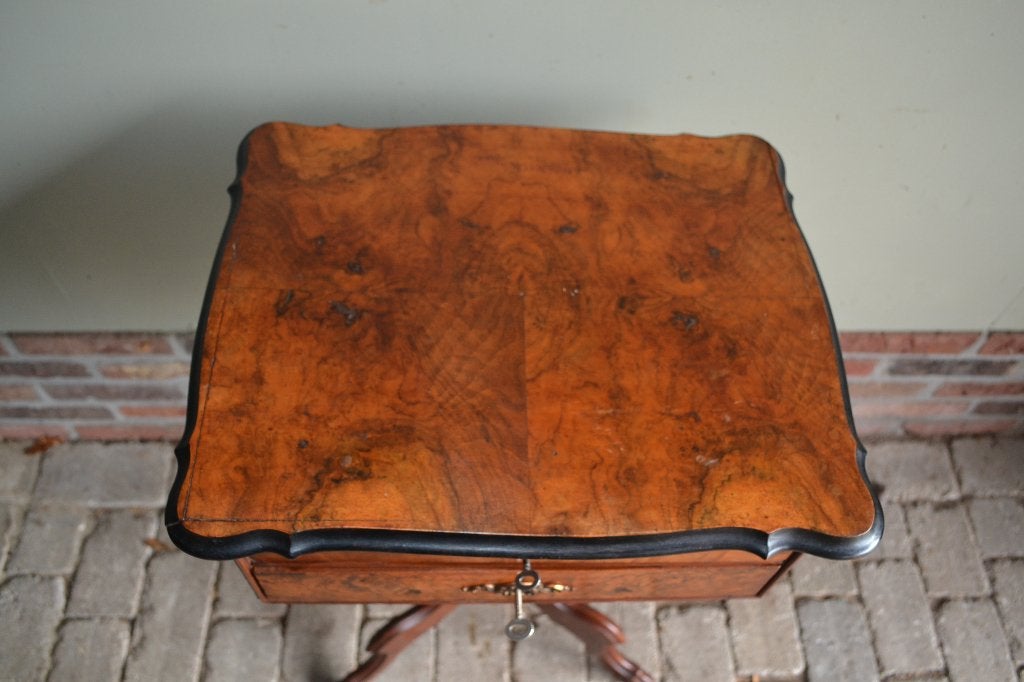 Prachtige antieke noten houten naaitafel, plantentafel,, Ophalen of Verzenden