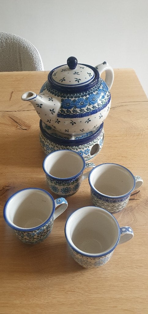 Bunzlau castle theepot met stoof en 4 bekers, Ophalen, Keramiek, Overige typen, Nieuw