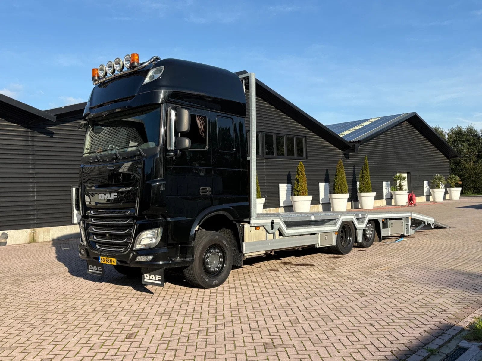 DAF XF 460 Machine transporter oprijwagen Euro 6 (bj 2014), Euro 6, 462 pk, Zwart, Bedrijf