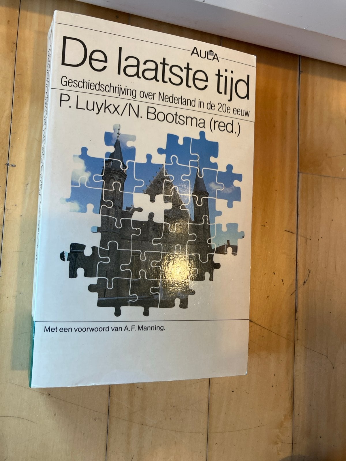 De laatste tijd: Geschiedschrijving over Nederland in de 20e, Boeken, Ophalen of Verzenden, 20e eeuw of later, Gelezen