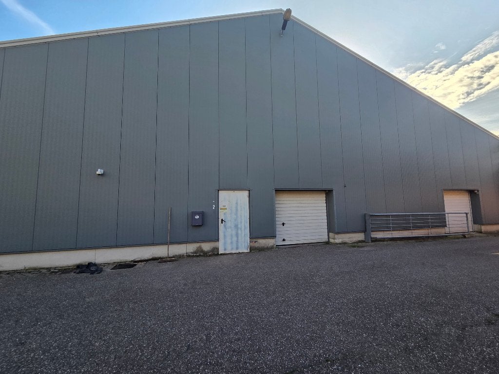 Staalconstructie bedrijfshal/loods ca. 80x20m (1.600m2), 1600 m², Koop, Opslag of Loods