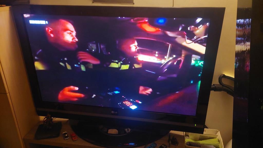 Goede LG TV, Alle leeftijden, Ophalen of Verzenden, Gebruikt, Komedie