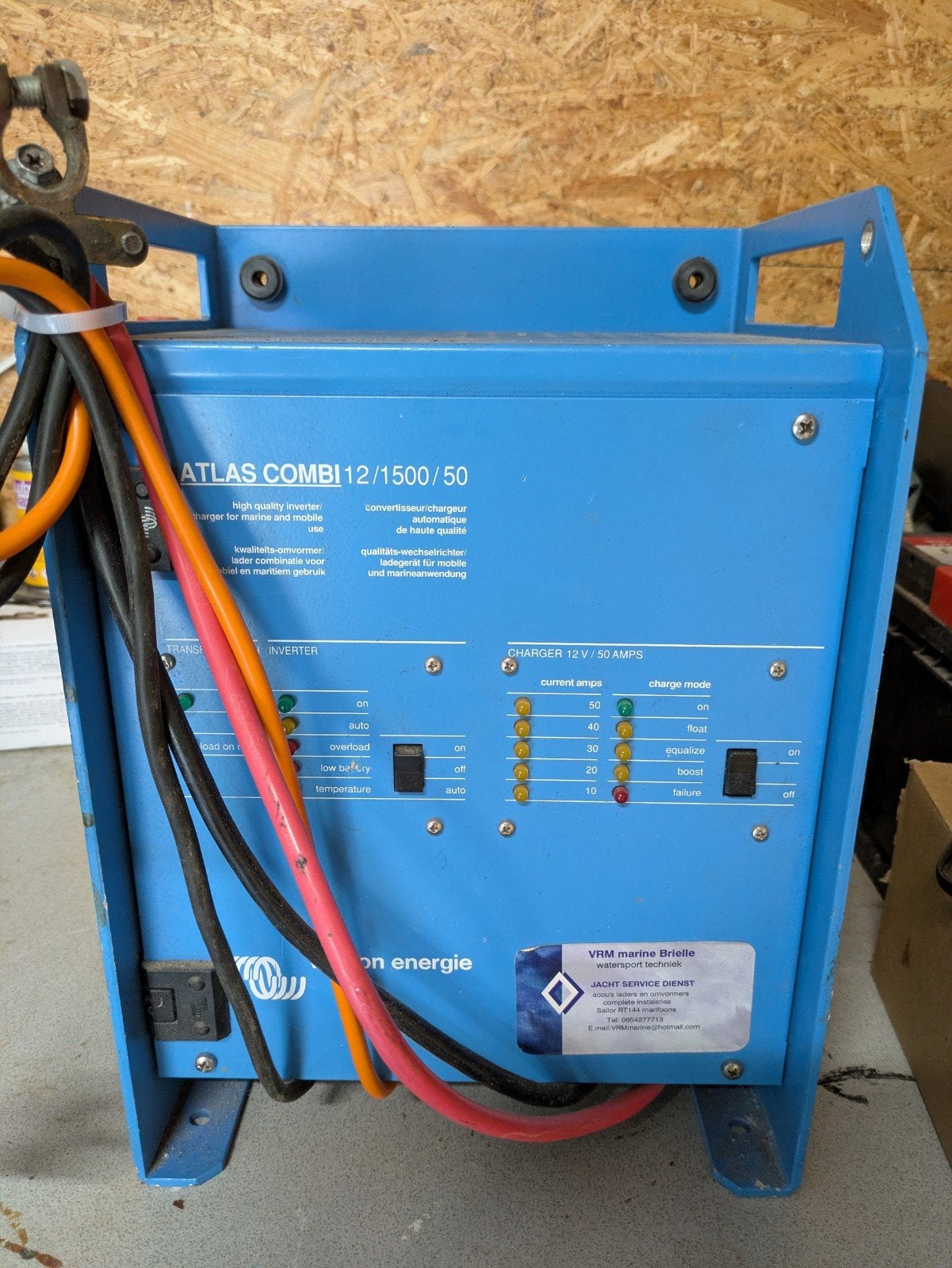 Victron Atlas Combi 12/1500/50 Omvormer/Lader, Ophalen, Gebruikt, Motor en Techniek