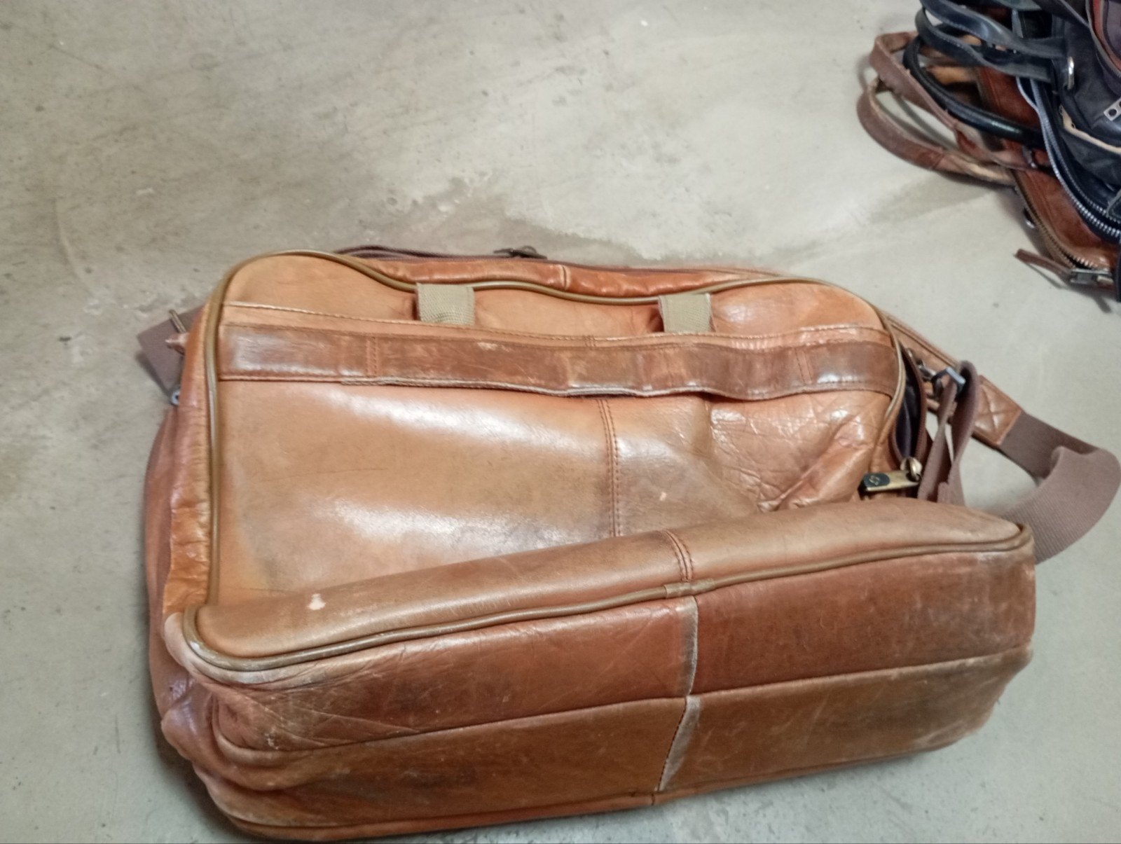 Vintage Samsonite Leren Schoudertas/Aktetas, 40 tot 60 cm, Gebruikt, 20 tot 30 cm, Bruin
