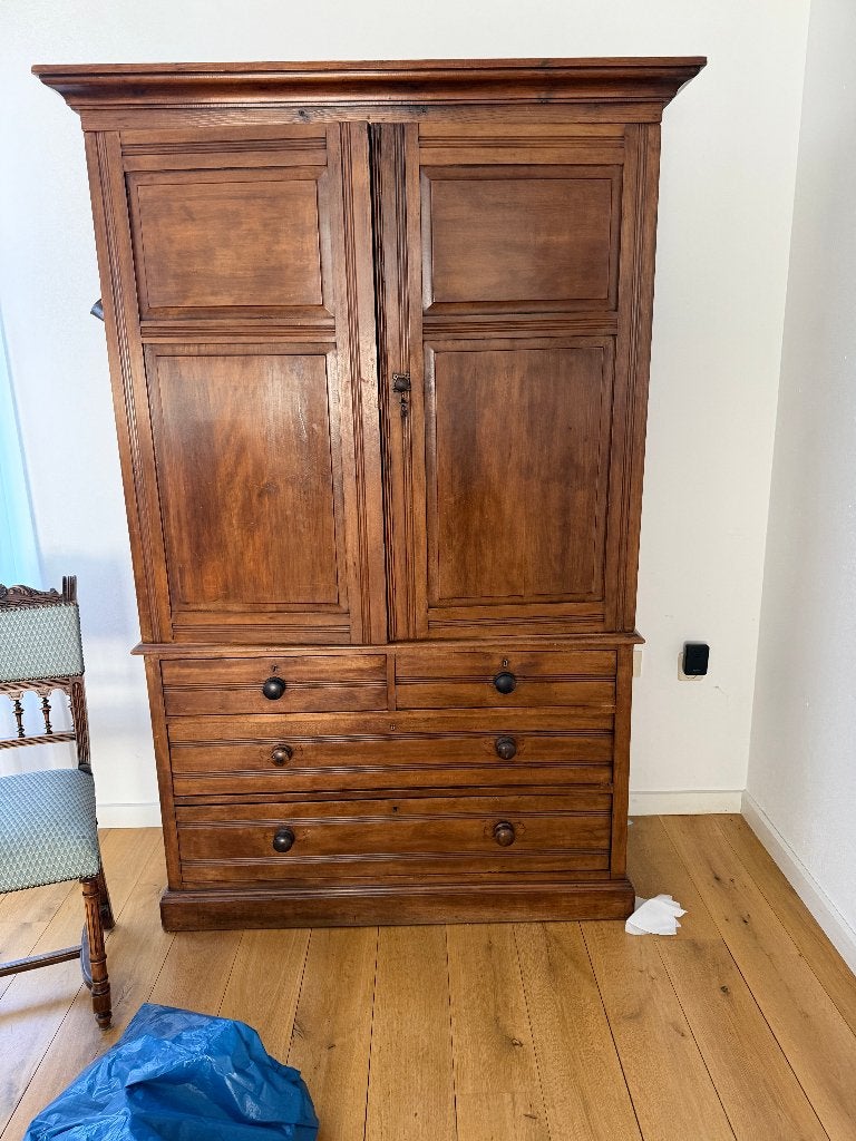 mooie kast (gratis af te halen), Antiek en Kunst, Ophalen