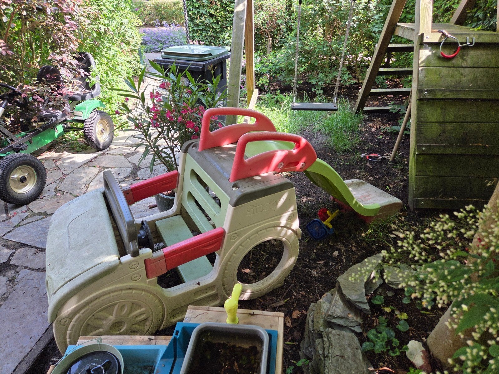 Smoby glijbaan met auto-onderstel, Ophalen, Gebruikt, Glijbaan