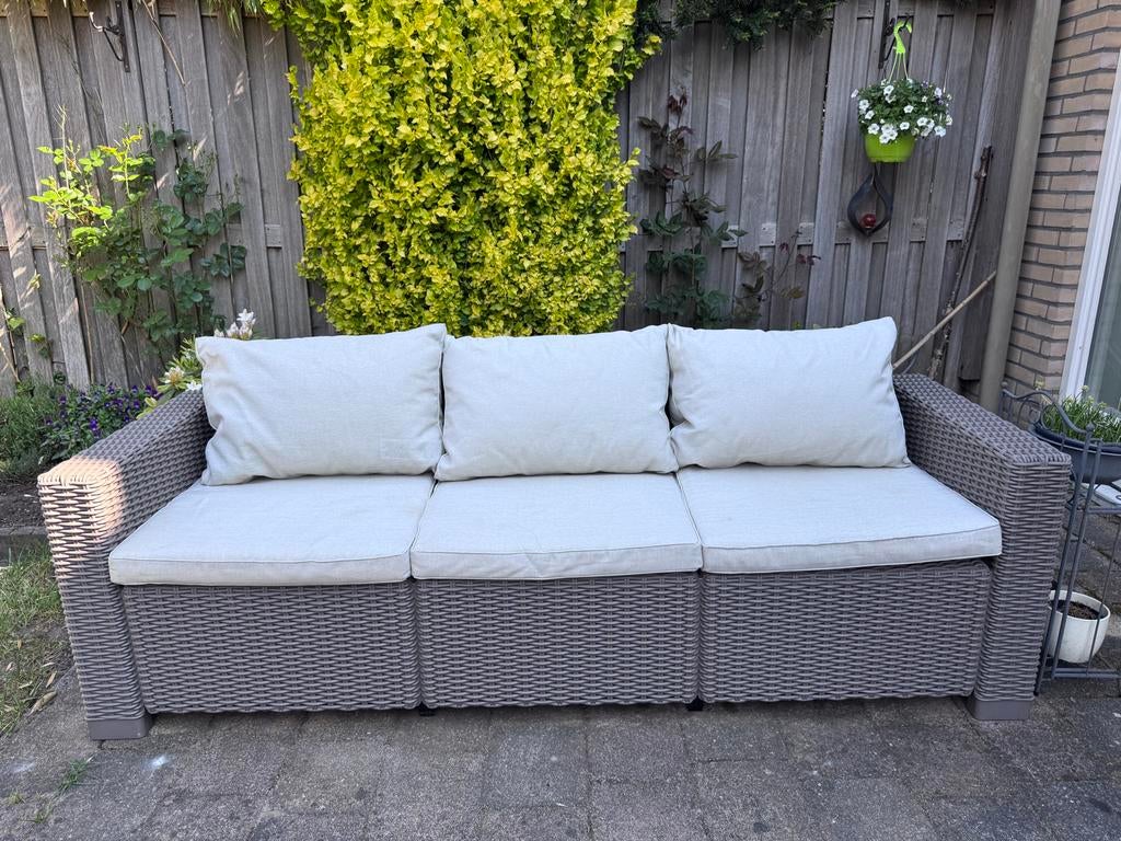 loungeset 3-zitsbank met kussens, Ophalen, Zo goed als nieuw, Kunststof