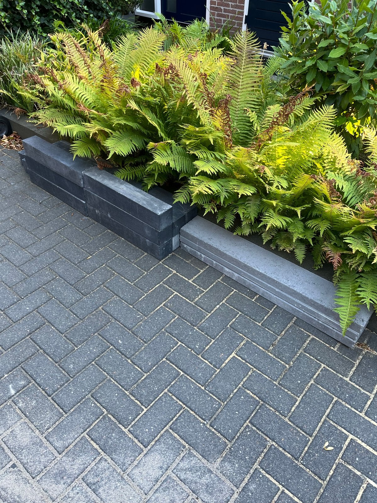 3 opsluitbanden betongrijs 100x15x5, Tuin en Terras, Tegels en Klinkers, Ophalen, Gebruikt, Beton, Overige typen