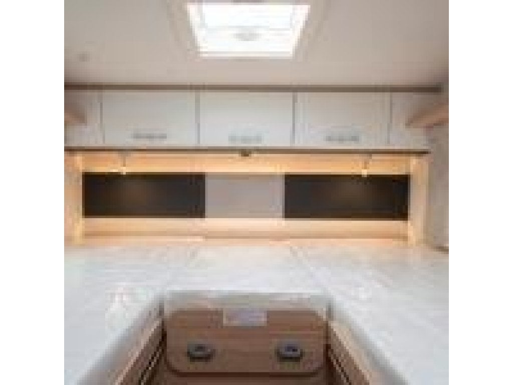 Sunlight T67S Adventue, Enkele bedden, Automaat, Airco, Caravans en Kamperen, Automaat, Chemisch toilet, Standaard zit, Sunlight