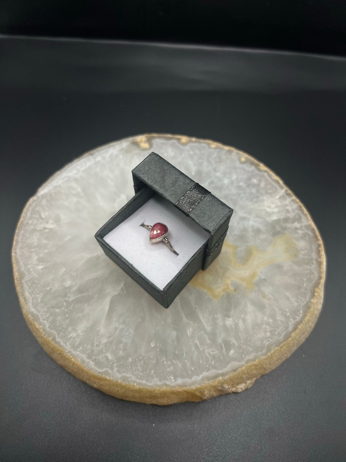 Zilveren ring met robijn, maat 11, Nieuw, Ophalen of Verzenden, Kleiner dan 17, X