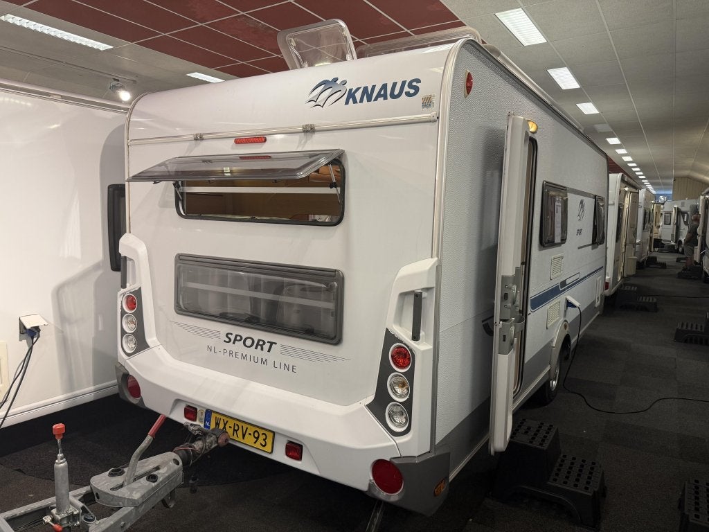 KNAUS SPORT 500 FDK STAPELBED VASTBED TREINZIT VOORT 6 PERS, Caravans en Kamperen, Overige typen, Bedrijf, 5 tot 6 meter, Knaus