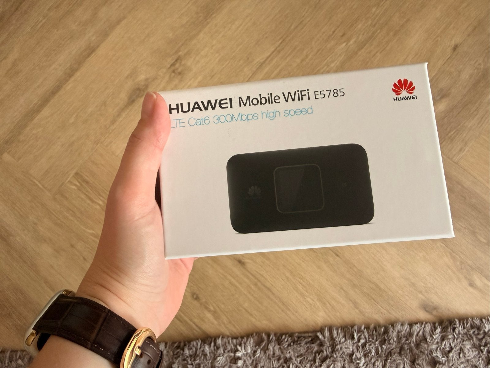 Huawei Mifi Router E5785-320a 4G+, Computers en Software, Routers en Modems, Ophalen, Zo goed als nieuw, Router met modem