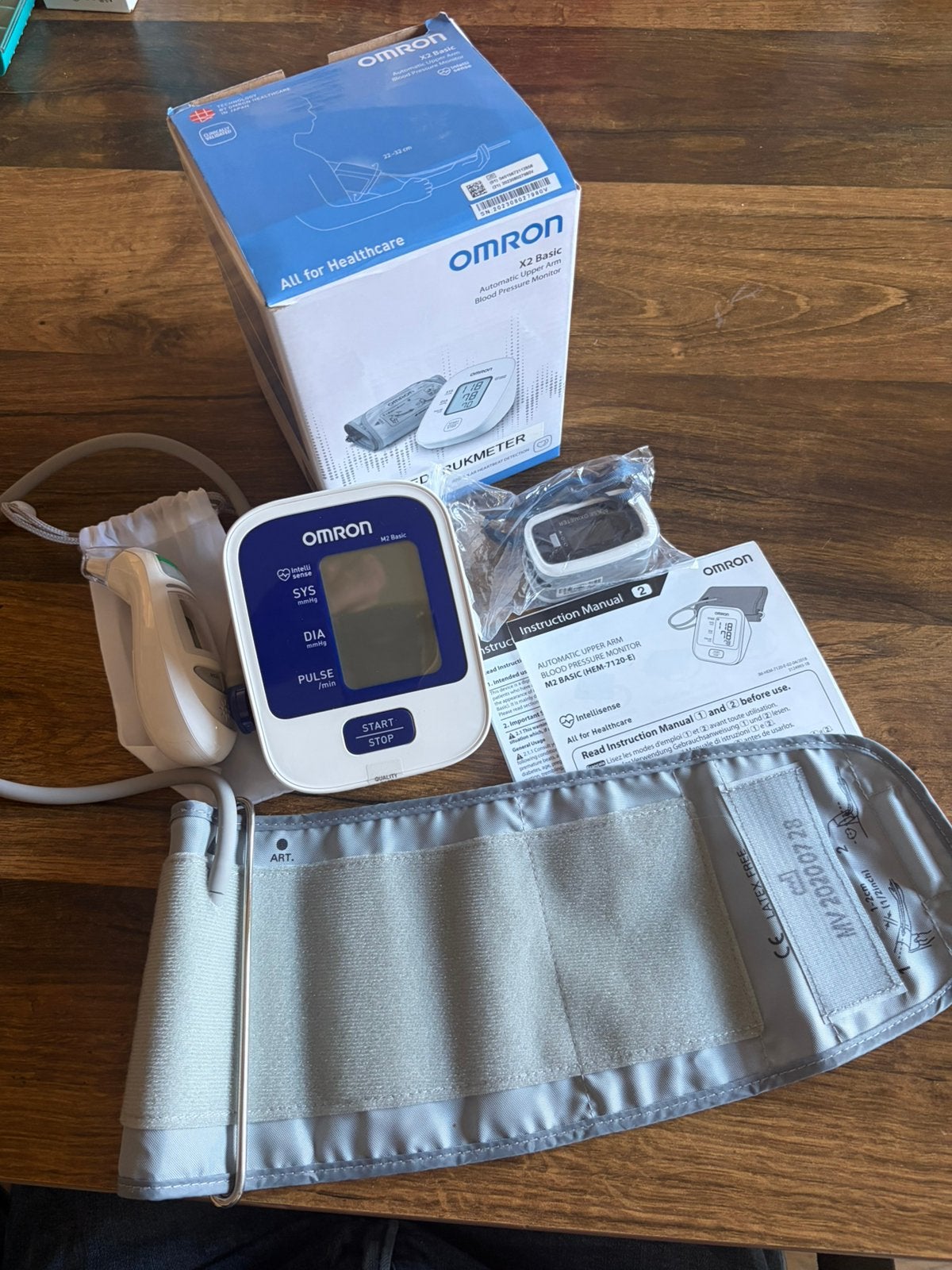 Bloeddrukmeter, oorthermometer en pulse oximeter set, Ophalen of Verzenden, Zo goed als nieuw