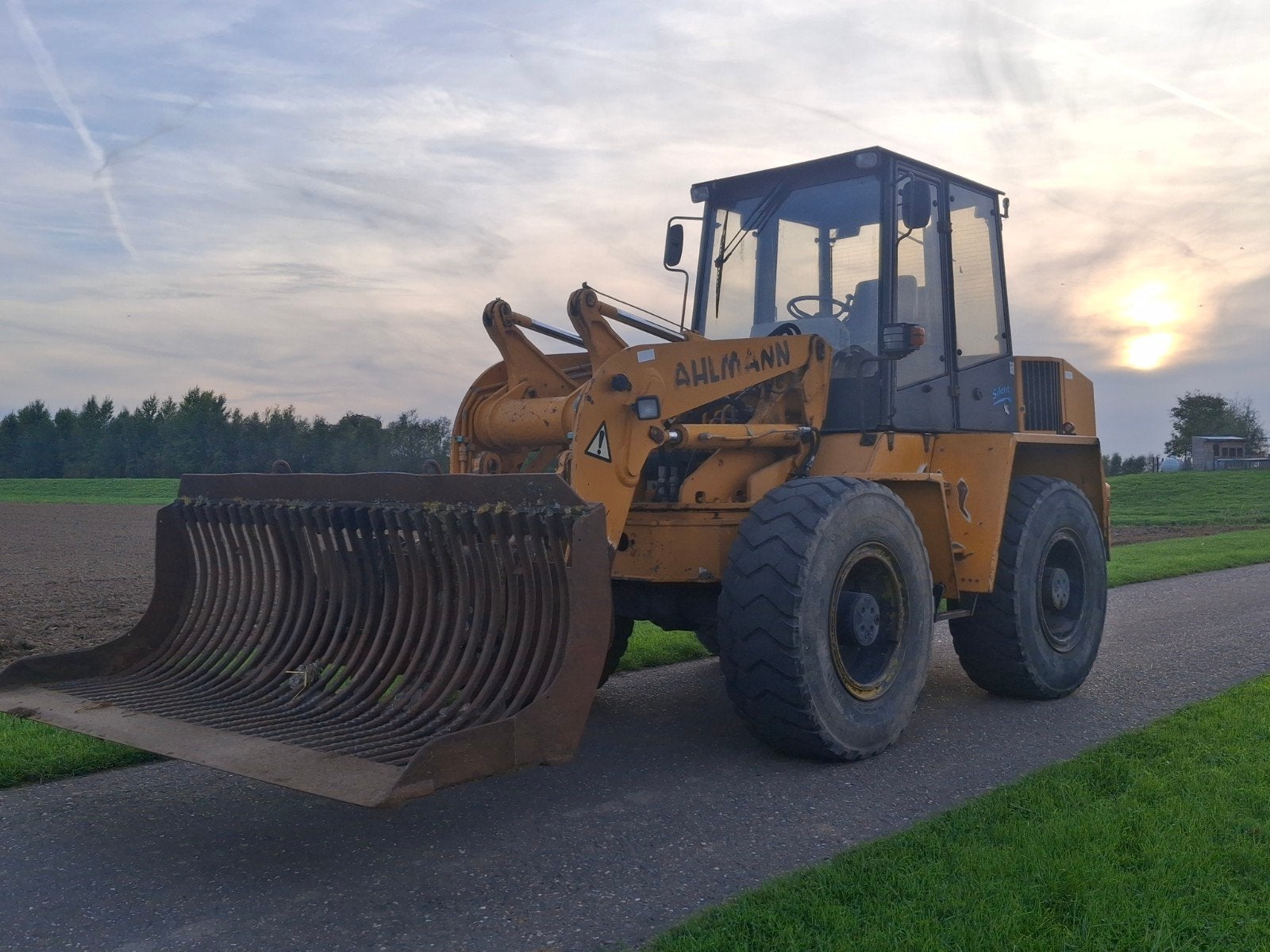 ahlmann shovel az 14, Ophalen, Wiellader of Shovel