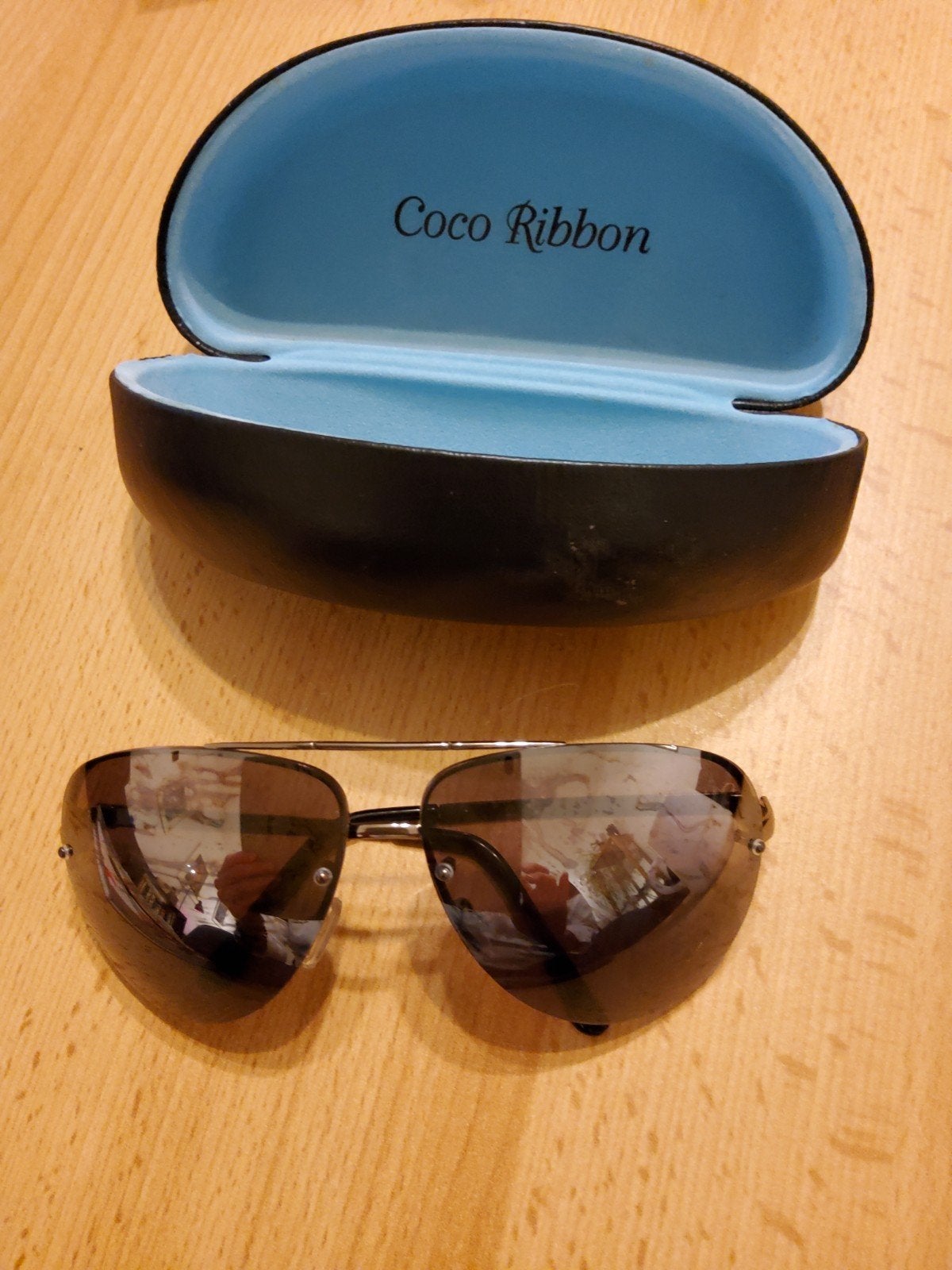 Coco Ribbon zonnebril met etui, Overige merken, Gebruikt, Zonnebril, Zwart