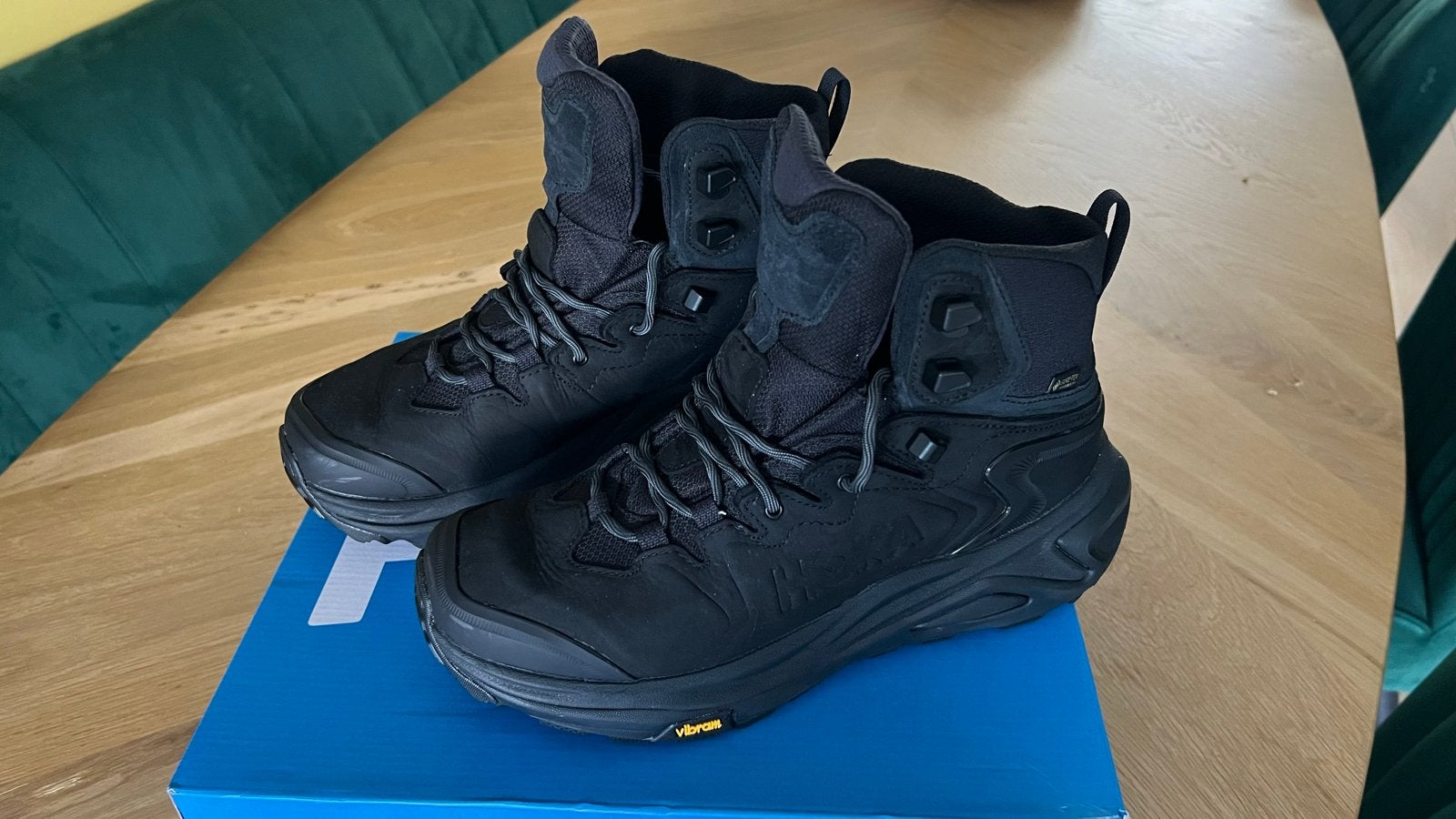 Hoka Kaha 3 GTX Zwart Maat 42, Sport en Fitness, Ophalen of Verzenden, Zo goed als nieuw, Schoenen