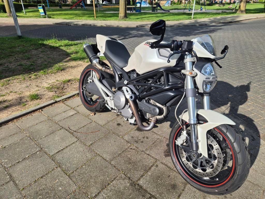 Ducati monster 696, Motoren, 2 cilinders, Sportuitlaat, Occasion, Motorrijbewijs A