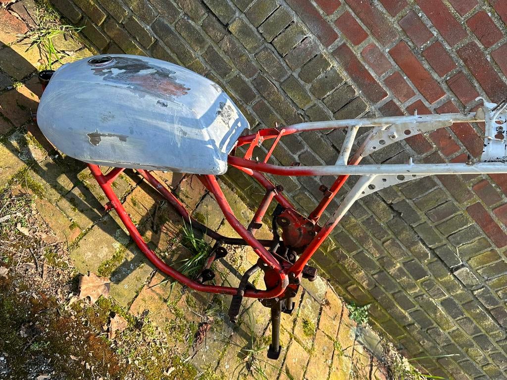Frame Zündapp KS80 Sport, Fietsen en Brommers, Brommeronderdelen | Zundapp, Gebruikt, Frame, Ophalen of Verzenden