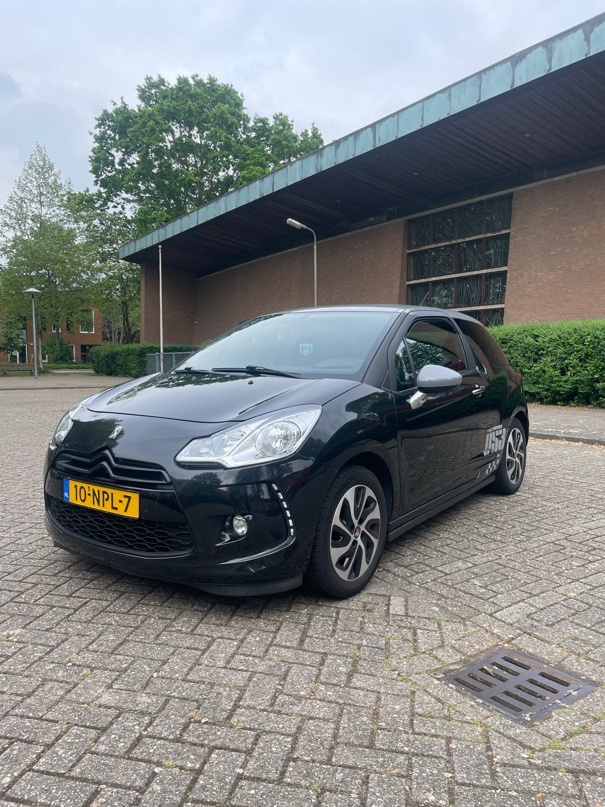 Citroën DS3 1.4 VTI 2010 Zwart, Voorwielaandrijving, 40 €/maand, Zwart, Origineel Nederlands