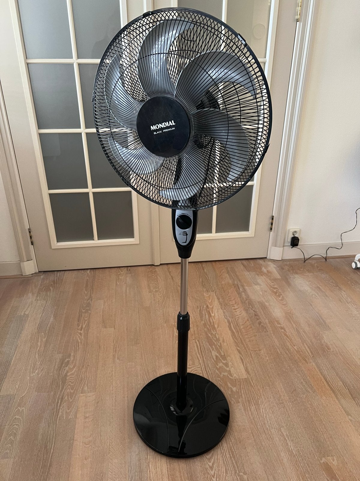 Mondial Black Premium Turbo Ventilator - Energiezuinig & Sti, Witgoed en Apparatuur, Ophalen, Nieuw, Statiefventilator