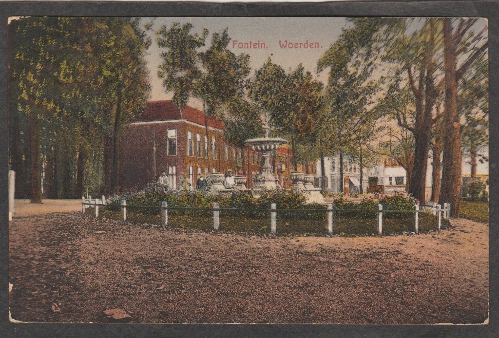 woerden  plein met fontein, Verzenden, 1920 tot 1940, Gelopen, Utrecht