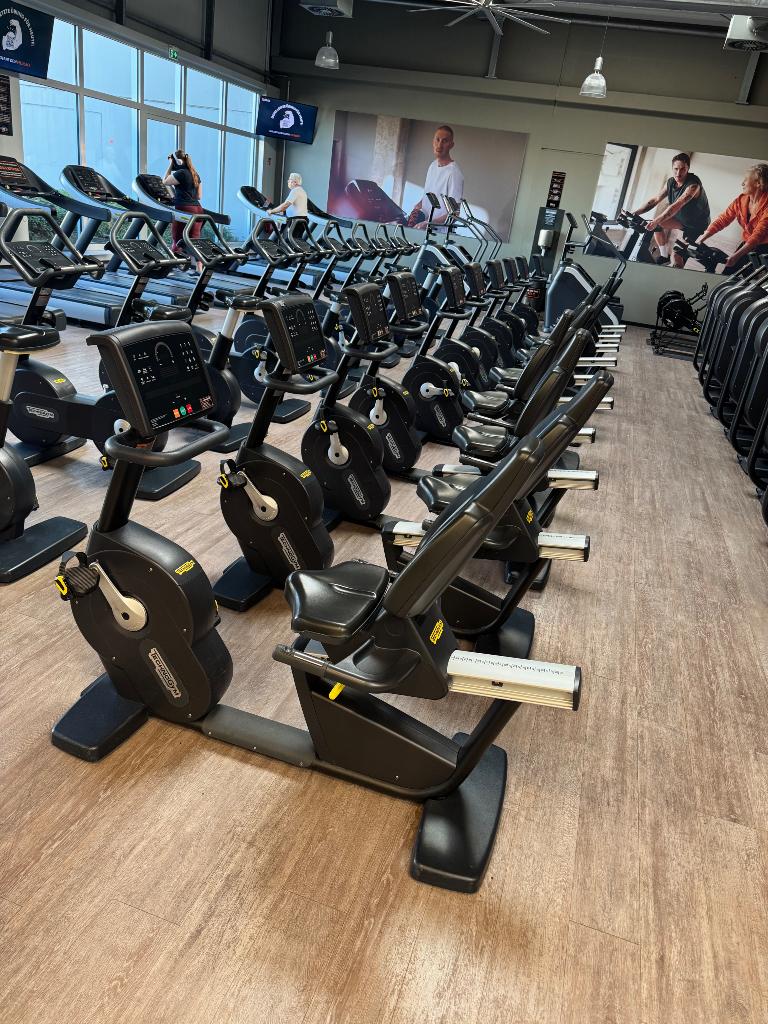 Foto 2 van Technogym Recline Bike Excite 1000 LED – Ligfiets