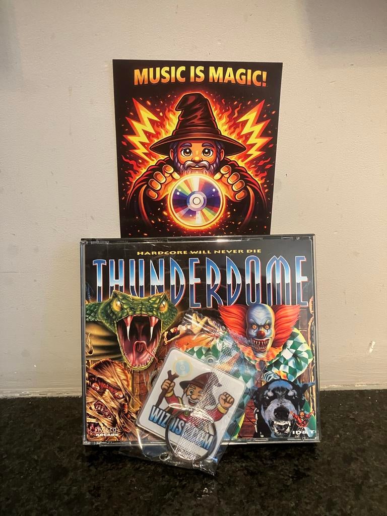 Thunderdome Best Of 3CD met Flyer & Sleutelhanger, Ophalen of Verzenden, Zo goed als nieuw, Dance