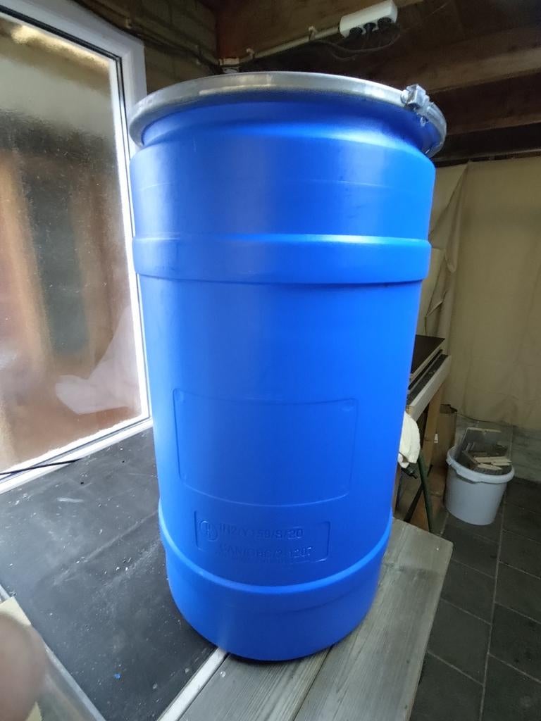 Blauwe kunststof vat / ton, Tuin en Terras, 75 tot 150 liter, Ophalen, Nieuw, Kunststof