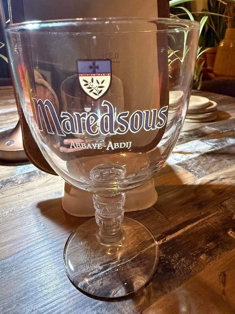 Bierglas maredsous abbaye-Abdij, Ophalen, Zo goed als nieuw, Bierglas