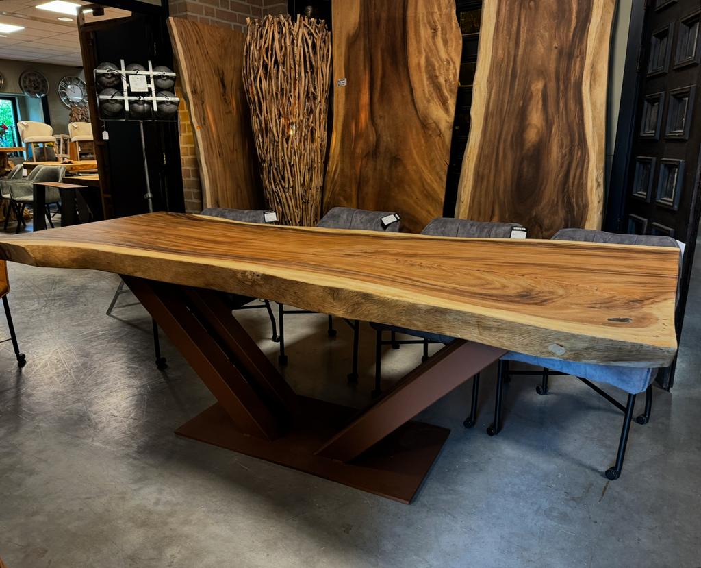 Boomstamtafel met v poot metaal massief suarhout, Huis en Inrichting, Tafels | Eettafels, Nieuw, 200 cm of meer, Vijf personen of meer