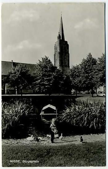 Nisse - Dorpsplein (1974), Ophalen of Verzenden, 1960 tot 1980, Gelopen, Zeeland