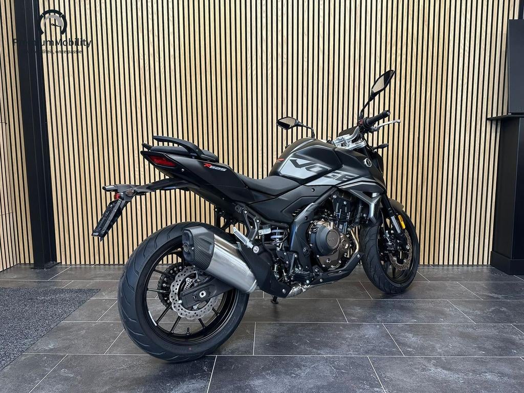 VOGE R625 (ZWART), 2 cilinders, 581 cc, Motorrijbewijs A, Bedrijf