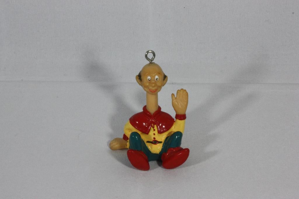 Efteling oud Langnek figuurtje met hangoogje, Verzamelen, Efteling, Gebruikt, Beeldje of Poppetje, Ophalen of Verzenden