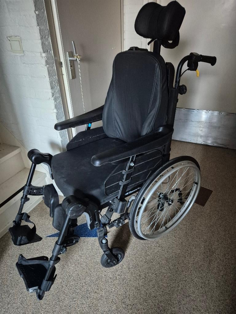 Invacare REA CLEMATIS PRO vastframe rolstoel, Diversen, Rolstoelen, Ophalen, Gebruikt, Handbewogen rolstoel