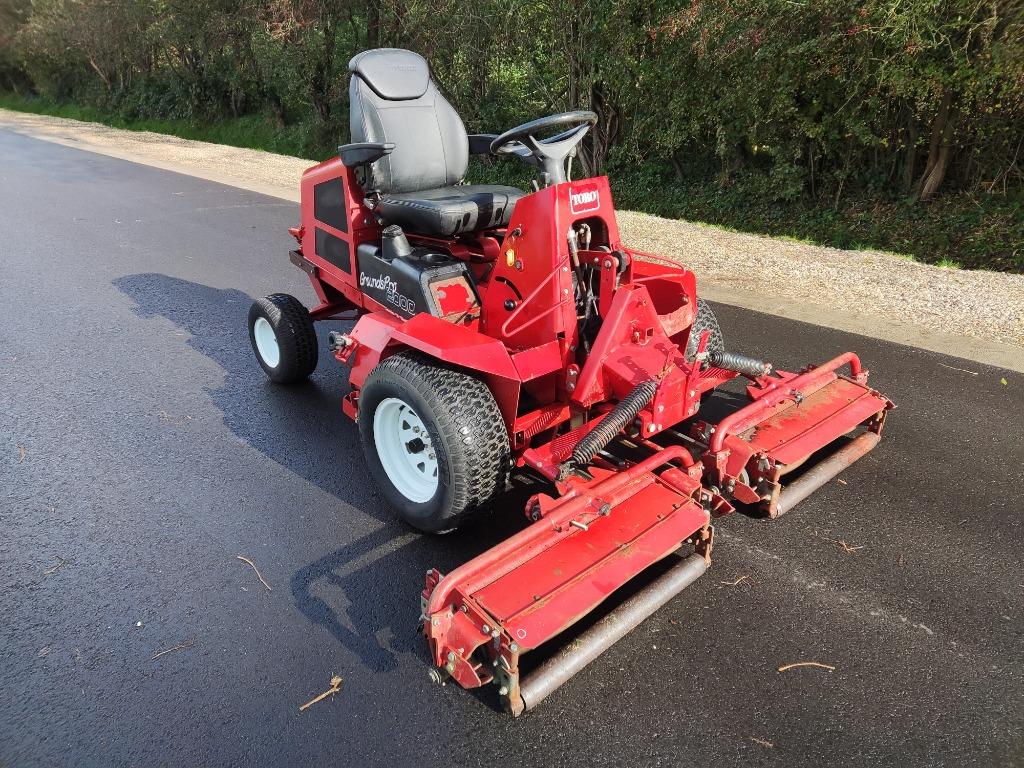 TORO zitmaaier (type GroundsPro 2000, B&S V-Twin, 180 cm.), Tuin en Terras, Zitmaaiers, Toro, Gebruikt, Elektrische starter, Toro