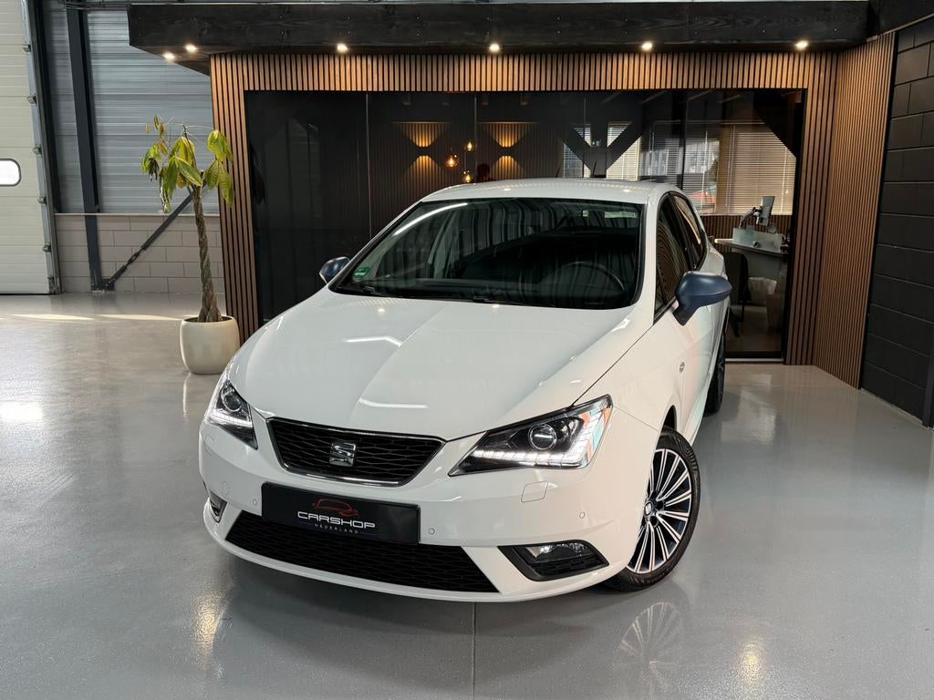 Seat Ibiza 1.2 TSI FR CONNECT EDITION! XENON/PDC/STOELVR/FUL, Voorwielaandrijving, Zwart, Leder, Bedrijf