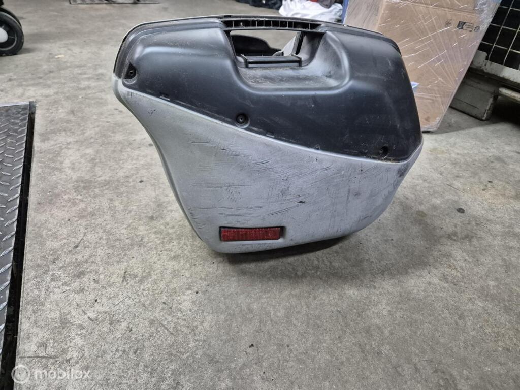 Koffer zijkoffer ST2 ST3 ST4 ST 2 3 4, Gebruikt, Factorystore.service@ducati.com, Ophalen of Verzenden, Via Antonio Cavalieri Ducati, 74/5, 74/6, 40132 Bologna BO