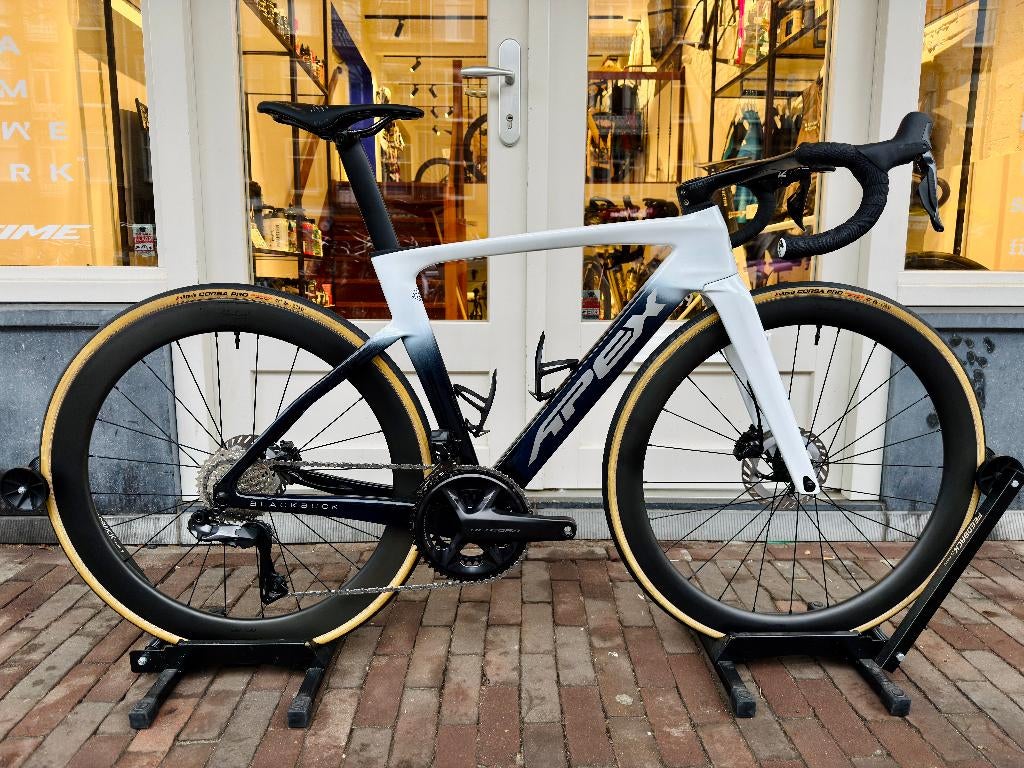 Apex Blackbuck SLR, Ultegra Di2, Carbon wielen DTSwiss naaf, Overige merken, 28 inch, Carbon, 49 tot 53 cm