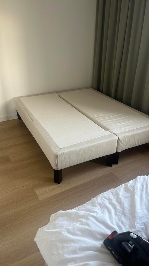 Espevar bed 160x200, Huis en Inrichting, Slaapkamer | Bedden, Zo goed als nieuw, Tweepersoons, 160 cm, 200 cm, Hout, Beige, Ophalen