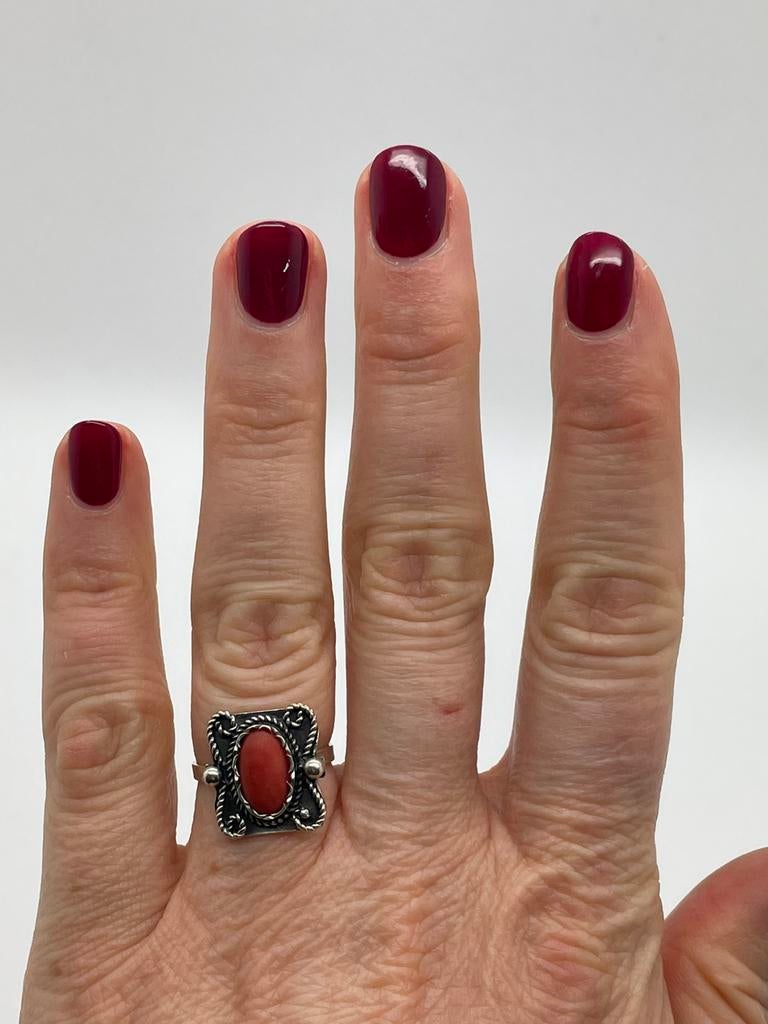 C517 Prachtige 800 zilveren ring bloedkoraal maat 17, Ophalen of Verzenden, Zilver, Ring, Met edelsteen