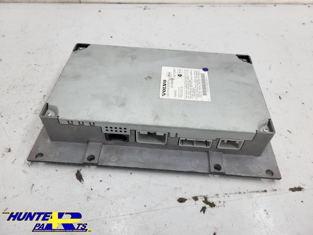 Radio versterker Volvo XC90/V50/S40/C70 ('02->) 30752374, Gebruikt, Ophalen of Verzenden, Volvo, Volvo