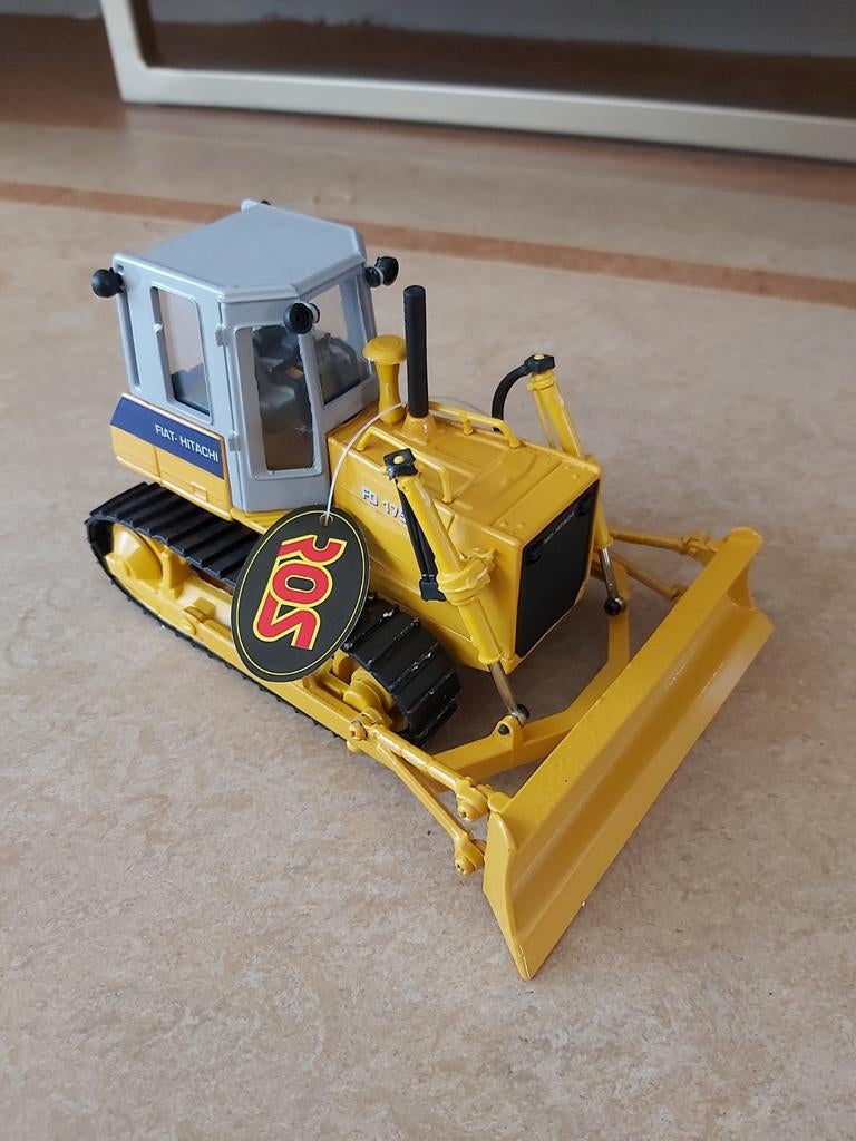 Fiat-Hitachi FD14E hydraulische bulldozer van ROS  OVP 1/32, Ophalen of Verzenden, Nieuw, Tractor of Landbouw, Overige merken