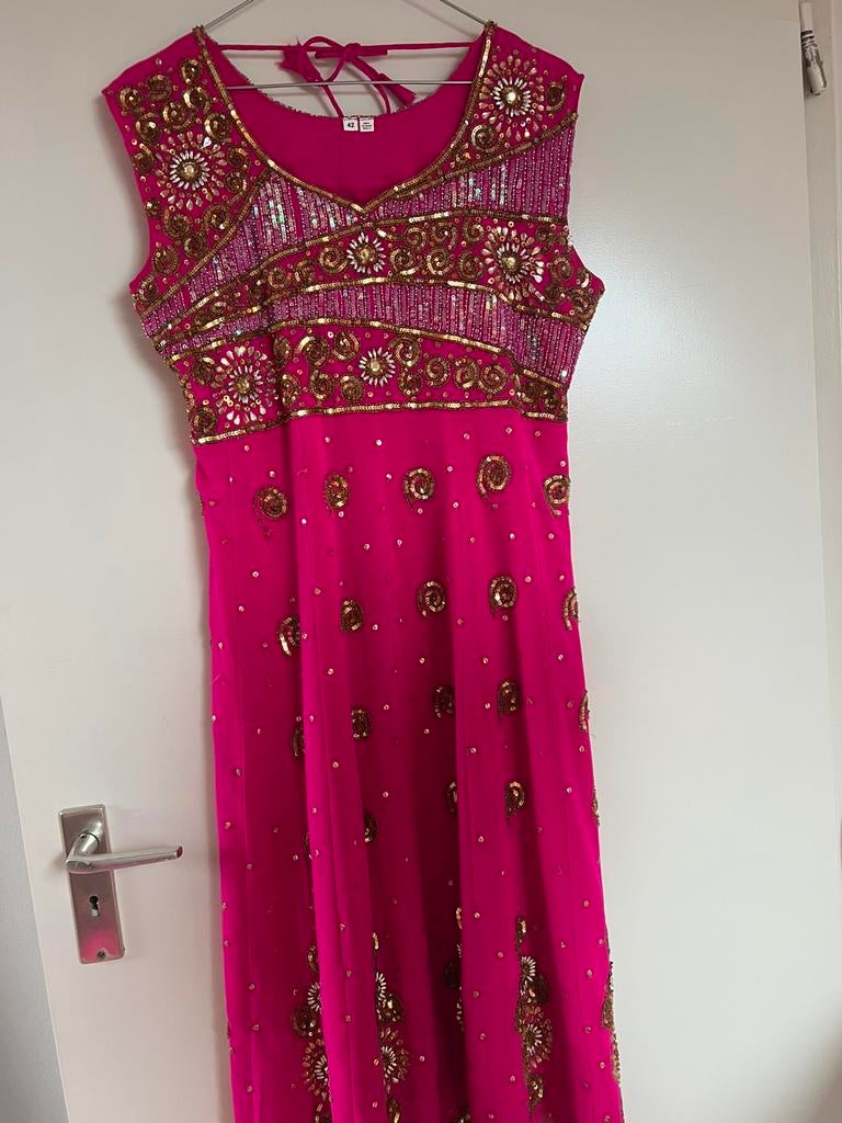 Prachtigd jurk broek sjaal maat 42, Ophalen of Verzenden, Zo goed als nieuw, Maat 38/40 (M), Carnaval