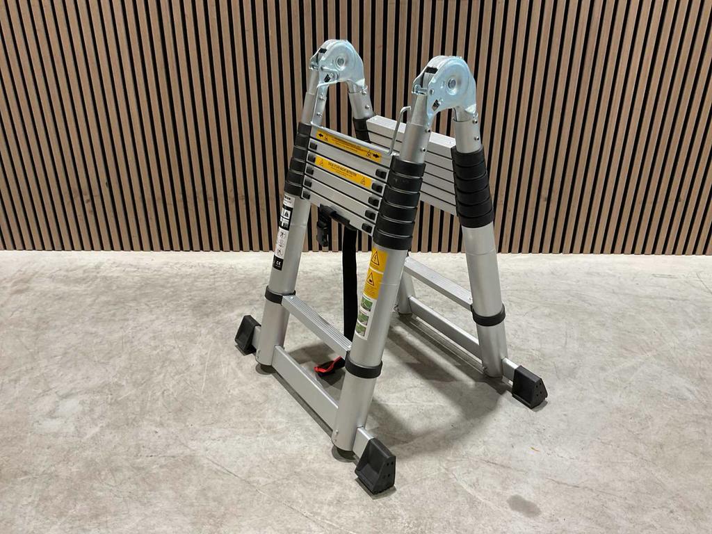 Elite Vario 2x2,2 m dubbele telescoopladder nieuw in doos ‼️, Doe-het-zelf en Verbouw, Ladders en Trappen, Ophalen, Nieuw, Ladder