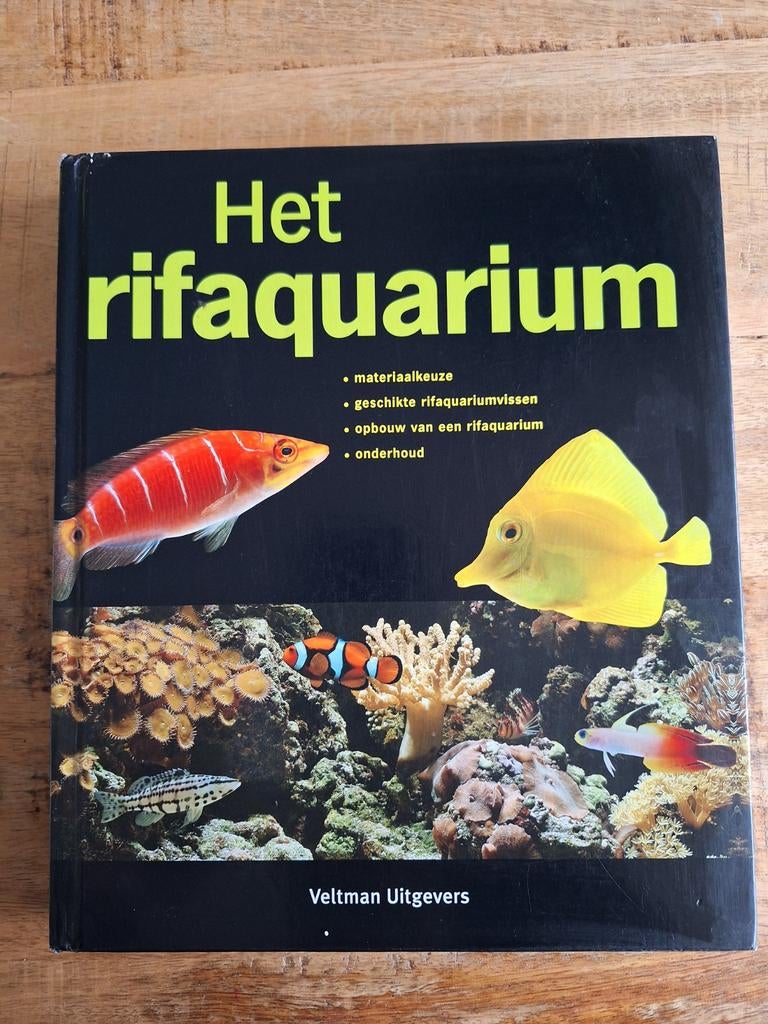 Het Rifaquarium - Boek over Zeeaquarium, Boeken, Ophalen of Verzenden, Gelezen, Overige onderwerpen, Veltman Uitgevers