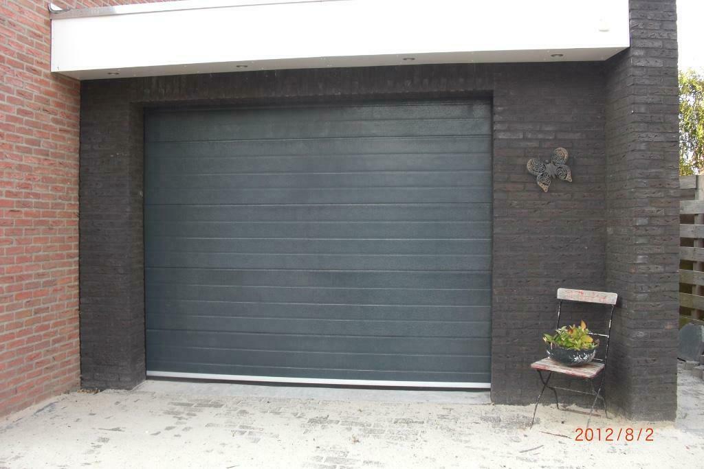 Br. 2500 x H. 2500 elektr. sectionale garagedeur, Ophalen of Verzenden, Metaal, 120 cm of meer, 215 cm of meer