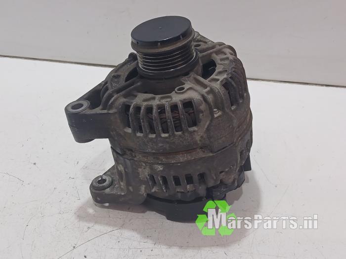 Dynamo van een Opel Corsa, Auto-onderdelen, Motor en Toebehoren, Gebruikt, -, -, Opel