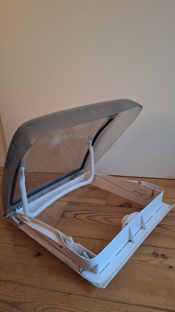 Origineel Camper Dakluik 40x40 -  Gebruikt, maar goed!, Caravans en Kamperen, Ophalen of Verzenden, Gebruikt